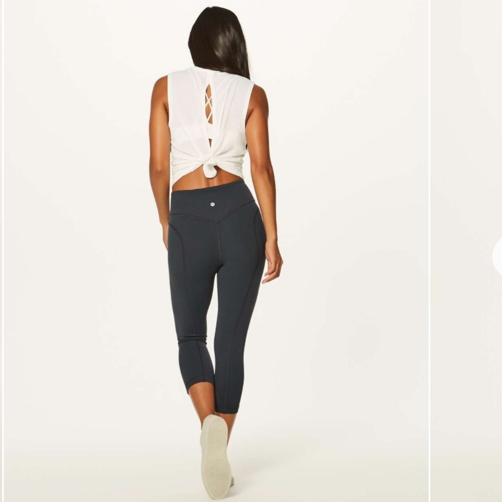 Women's Black Cropped Leggings